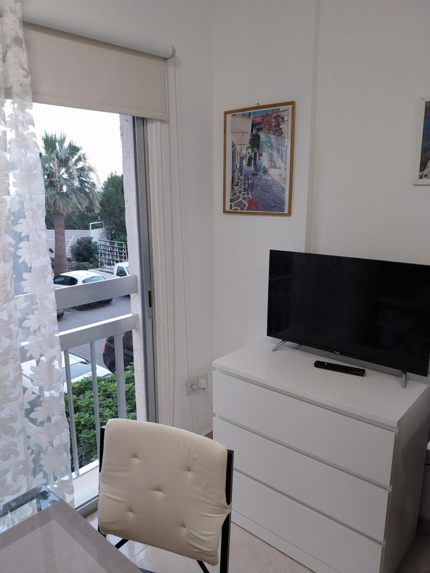 Stelia'S Seagate Studio Apt. Lárnaka Kültér fotó